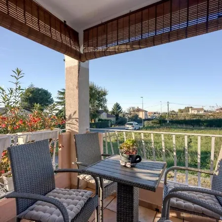 Matej Tar - One Bedroom With Balcony شقة بوريتش