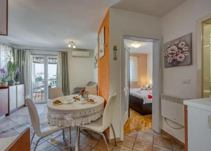 Matej Tar - One Bedroom With Balcony Διαμέρισμα Πόρετς